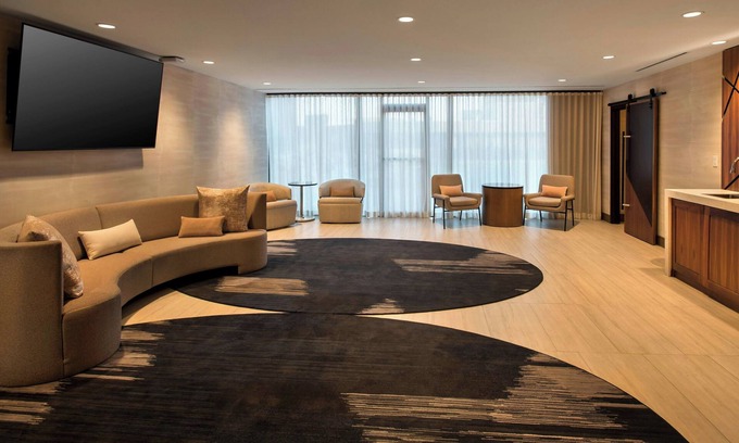 Metro Center Hotel | Marriott Springfield Downtown