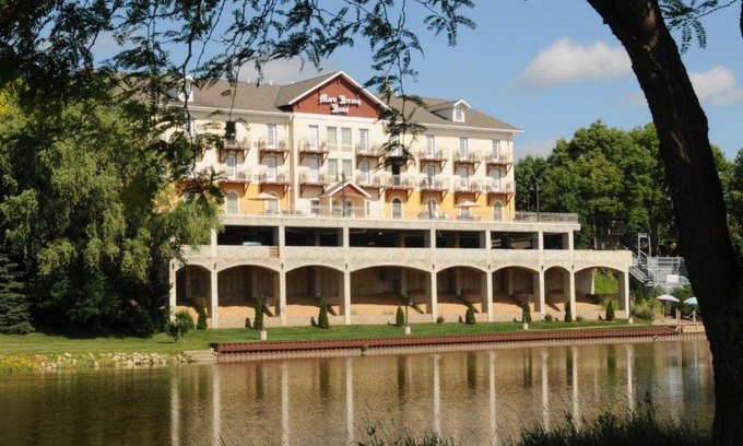 Frankenmuth Hotel | Marv Herzog Hotel