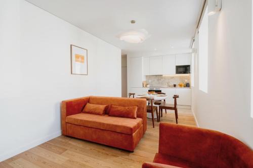 Santo Condestavel Apartment | Mary Orange - NO 236 RC E - Elegant Two-Bedroom Urban Retreat