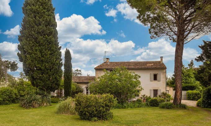 Chateaurenard Villa | Mas des Oiseaux - (9p) with private pool in Chateaurenard