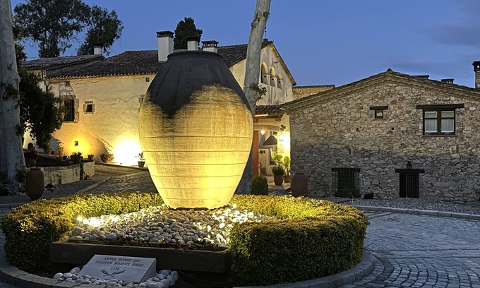 Bigues I Riells Bed & Breakfast | Masia Can Viver - Olive oil tourism B&B
