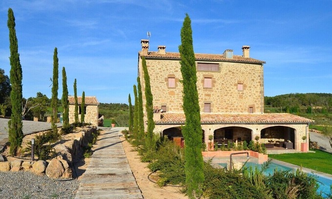 Solsona Villa | Masia Laveña - Very Comfortable And Traditional House
