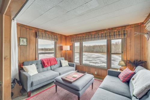 Mason House | Mason Cabin with Private Dock on Marengo Lake!