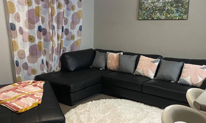 Bunbury Apartment | Masood Family Getaway | Steps from City Centre and many attractions