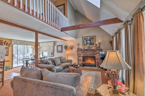 Lackawaxen House | Masthope Home with Pool and Lake Access - Ski Big Bear