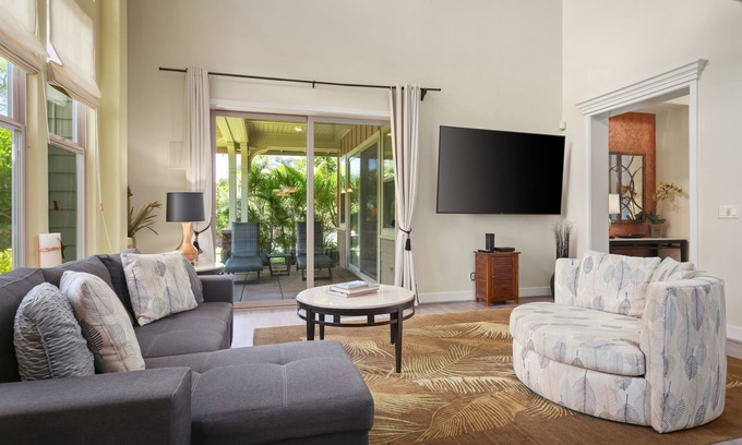 Kulalani Condo | Mauna Lani Resort: Two Large Suites, Shop Nearby, Beach Club access.