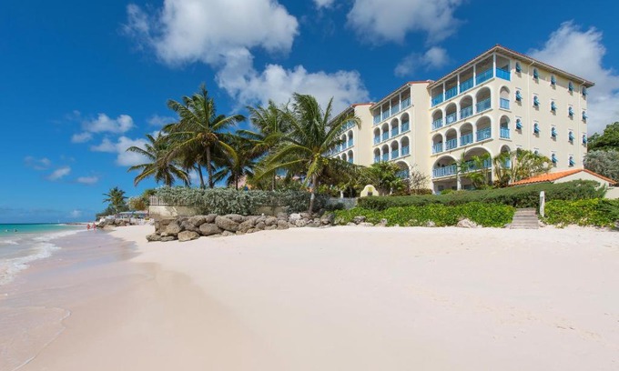 Oistins Apartment | Maxwell Beach Villas