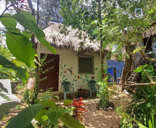 Tinum Bed & Breakfast | Mayan Bungalow Near Chichén