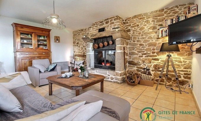 Limerzel House | Mazibihan - LIMERZEL