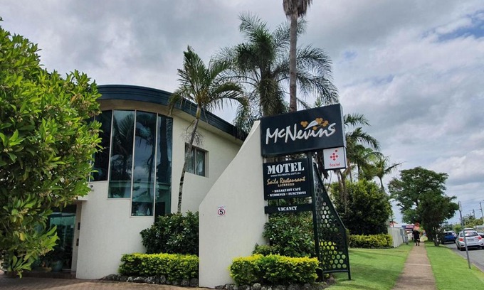 Maryborough Hotel | McNevins Maryborough Motel