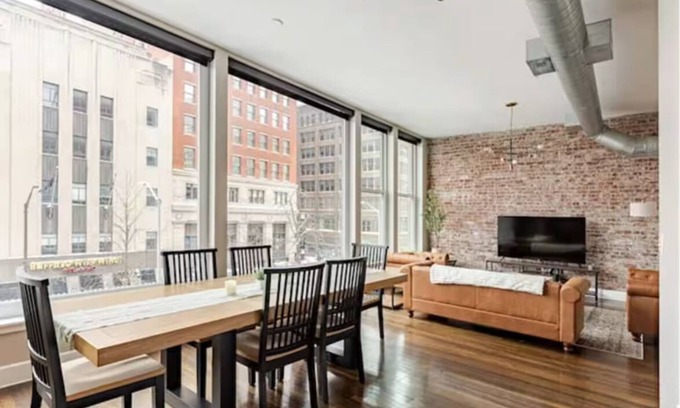 Market East District Apartment | McOuat Place 4A - Luxury 1 Bed Downtown Indy Apartment Prime Location