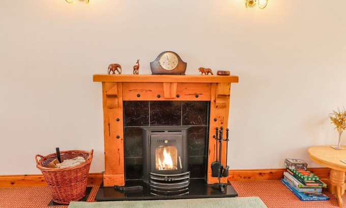 Coolbawn House | MEADOW VIEW, pet friendly in Coolbaun, County Tipperary