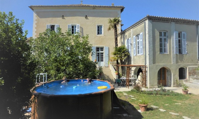 Viviers House | Medieval house, terrace in the sun, shady enclosed garden, swimming pool
