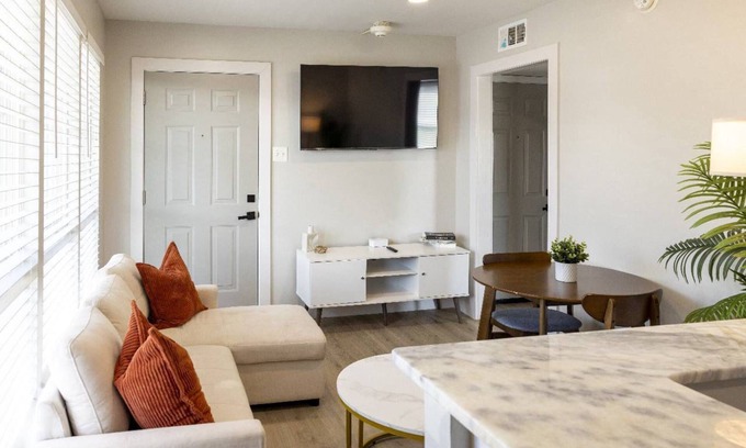 Medical District Apartment | Memphis 1BR Unit a Perfect Place To Stay