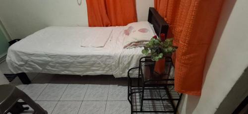 Cainta House | Mercedes Homestay
