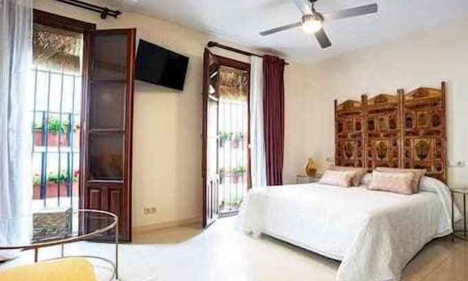 La Catedral Apartment | Mezquita House Free Parking