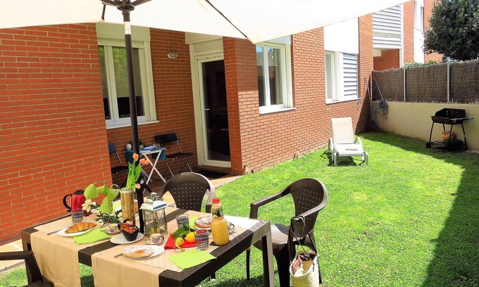 Montgat Apartment | MIA BEACH CITY-apartment, terrace, pool, garage, wifi-internet.