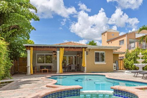 Coral Terrace House | Miami House - Heated Pool - Family Vacation