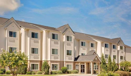 Perry Hotel | Microtel by Wyndham Perry National Fairground Area I-75