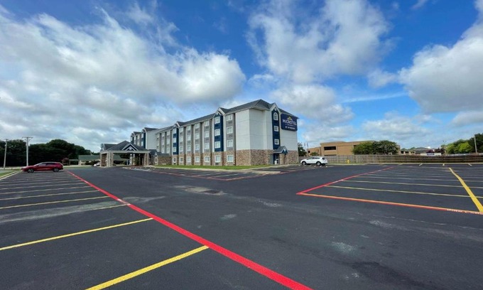 Bossier City Hotel | Microtel Inn & Suites by Wyndham Bossier City
