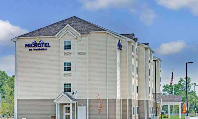 Ridley Park Hotel | Microtel Inn & Suites by Wyndham Philadelphia Airport Ridley Park