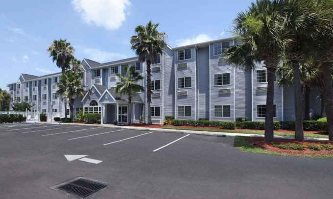 Palm Coast Hotel | Microtel Inn & Suites by Wyndham Palm Coast I-95