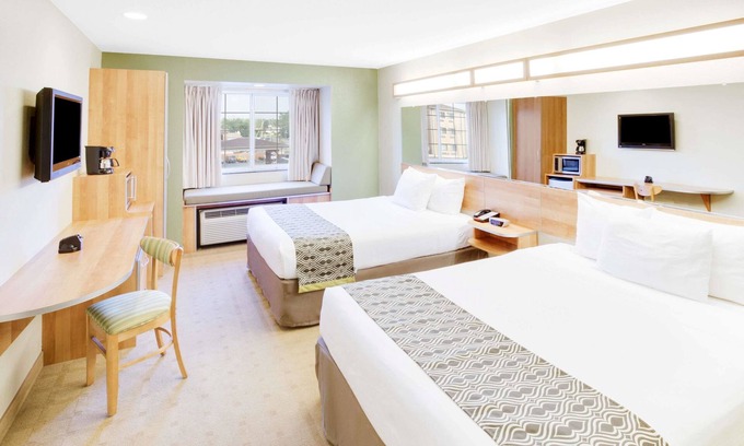Saraland Hotel | Microtel Inn & Suites by Wyndham Saraland/North Mobile