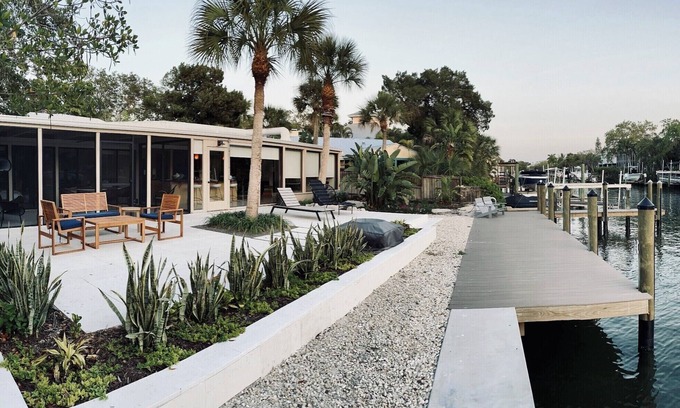 Siesta Key House | Mid-Century Meets Boaters’ Dream