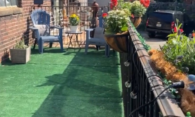 Castleberry Hill Condo | Midcentury Modern loft in Castleberry Hill with patio, parking & sleek updates