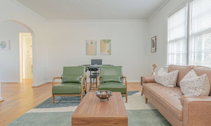 Columbus Apartment | MidTown Flats Suite A1