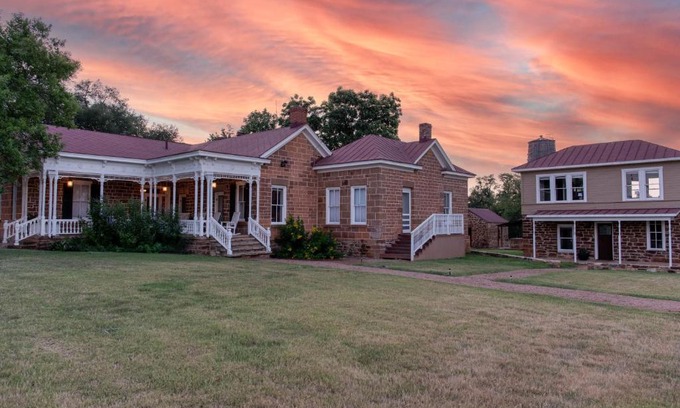Mason House | Mildred Haus and Guesthaus
