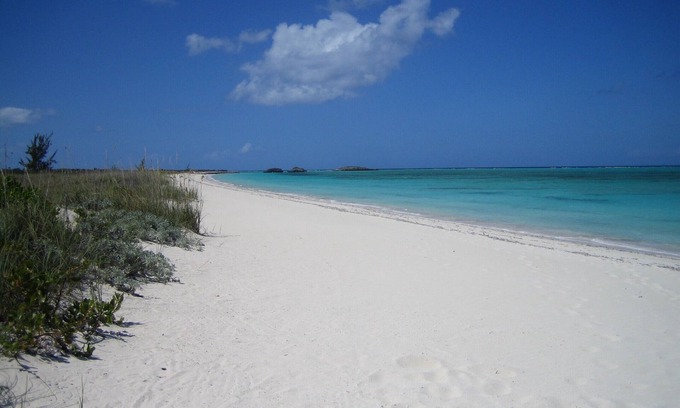 Sandy Point Villa | Miles Of White Sand Beach at 3MC , Seclusion And All The Comforts You Could Want