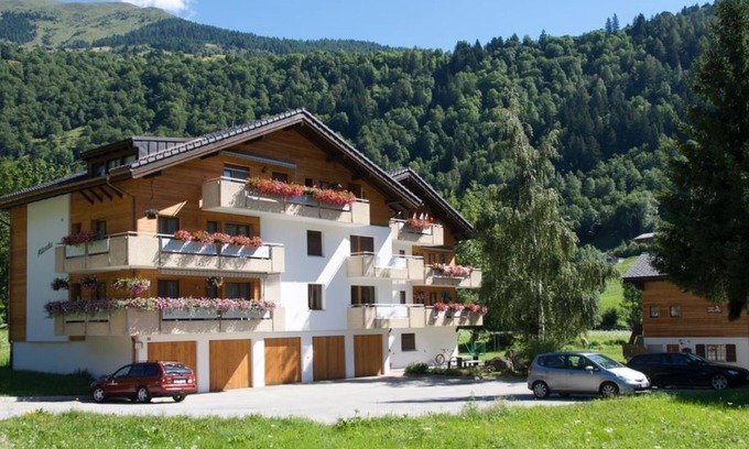 Reckingen Apartment | Milimatta 2 1. OG Süd by Interhome