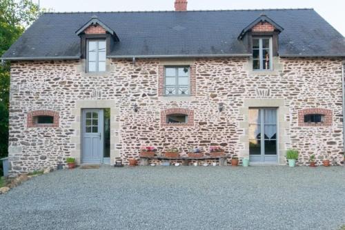 Villaines-la-Juhel House | Mill House Gite
