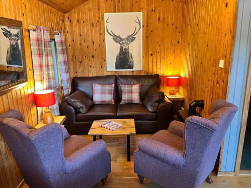 Bruichladdich Ski Chalet | Milton Bay Luxury lodge wrapped in exceptional scenery