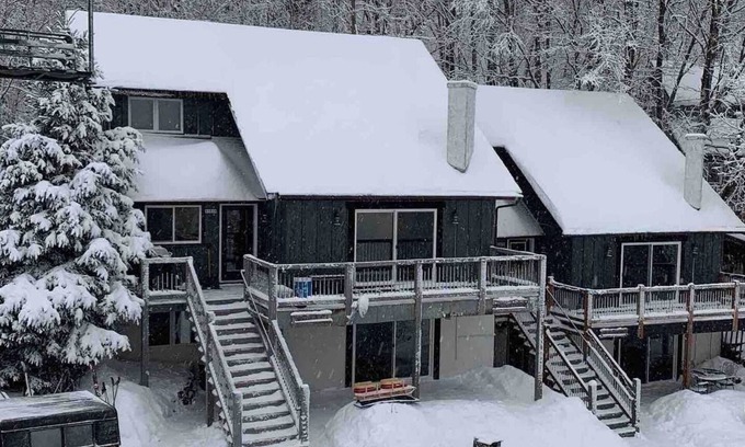 Upson House | Mineshaft Chalets Side #2