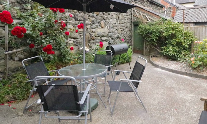 Bala Cottage | MINFFORDD, pet friendly, character holiday cottage in Bala