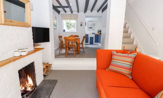 Malpas Cottage | Minnow Cottage