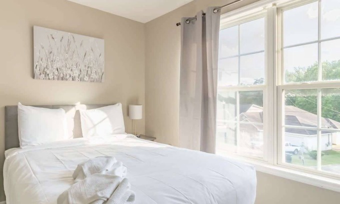 Columbus House | Minutes to Ft Moore! Two-Story Oasis, Moore Bliss