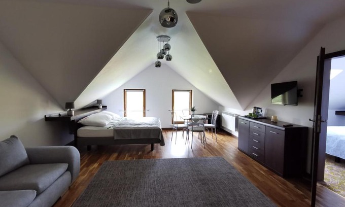 Sokolka House | Miodowe Siedlisko