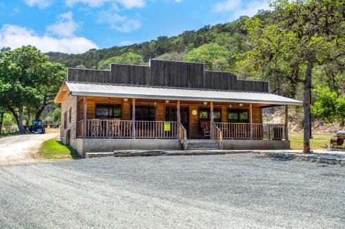 Mountain Home House | Miracle Springs Ranch Lodge