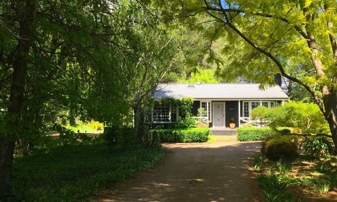 Berrima House | Mirriyindi for 9, Berrima