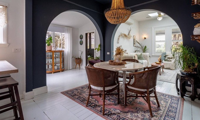 Gravelly Beach House | Miss Adeline's Cottage Tamar Valley
