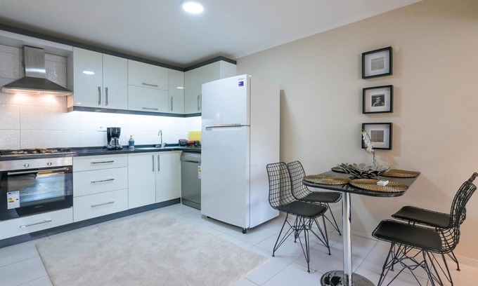 Kaleici Apartment | Missafir Excellent Flat Near Hadrian's Gate