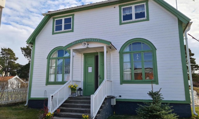 Sandhamn Bed & Breakfast | Missionshuset Bed & Breakfast