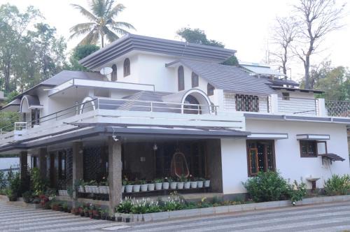 Madhapur House | Misty Retreat (Pragati House)