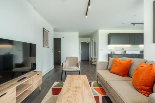 College Park and Old Oak Apartment | Mitre Haring by Artsy