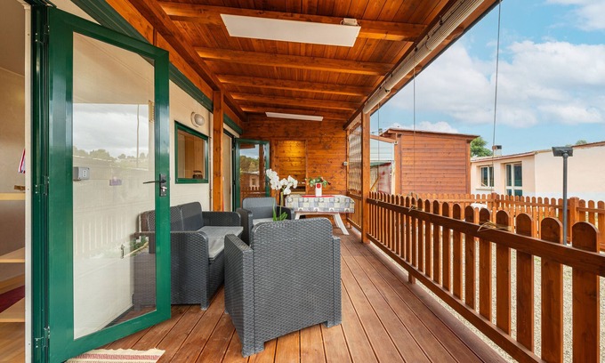 Quartu Sant'Elena House | Mobile Home "Margine Rosso" with Private Terrace & Wi-Fi