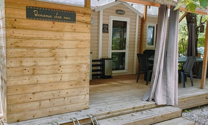 Saint-Thomas-en-Royans House | Mobilhome 4-6 pers Drôme Vercors in campsite with swimming pool and river