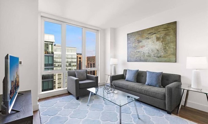 White Plains Apartment | Modern 1BR Apt | Fitness Center | Downtown White Plains